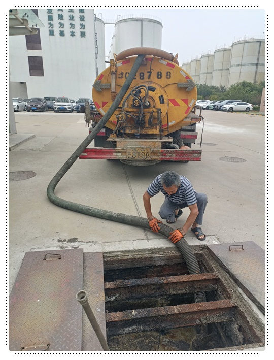 高新区隔油池清掏