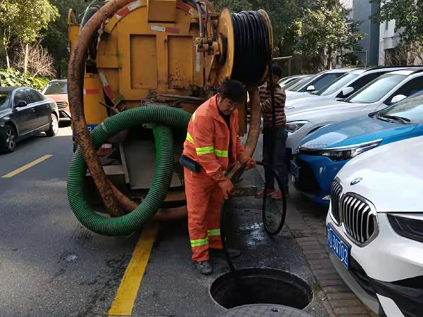 高新区排污管道清淤